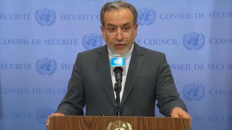 El canciller de Irán, Abás Araqchi, en una rueda de prensa tras su intervención en una reunión del Consejo de Seguridad de la ONU, 27 de septiembre de 2024.