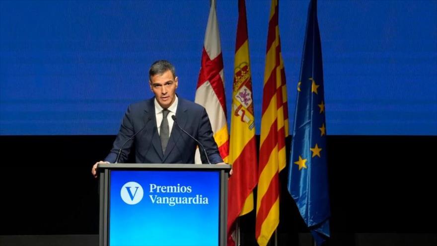 El presidente del Gobierno de España, Pedro Sánchez, en la gala de Premios Vanguardia, 30 de septiembre de 2024. 