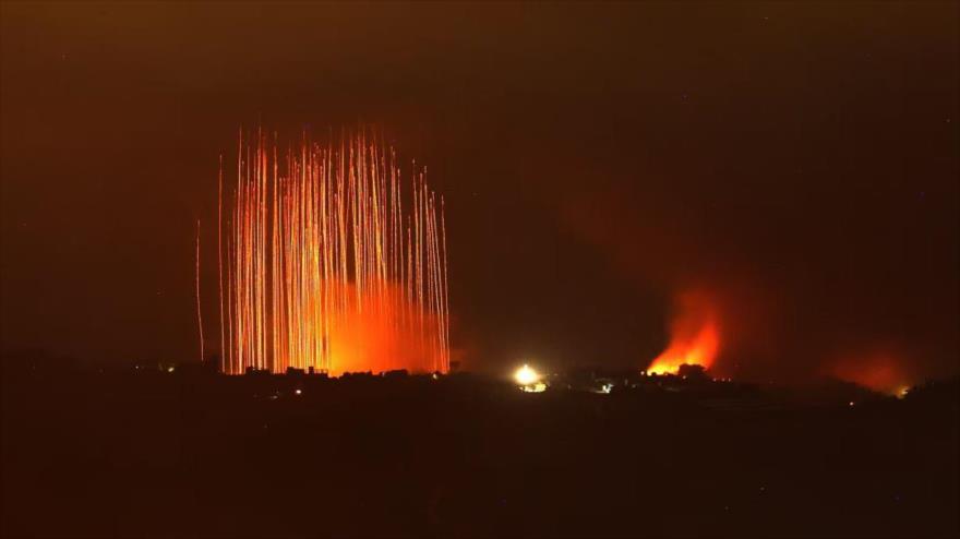 La artillería israelí ataca pueblos al sur de El líbano. 
