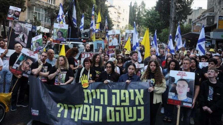 Israelíes protestan contra Netanyahu en aniversario del 7-O