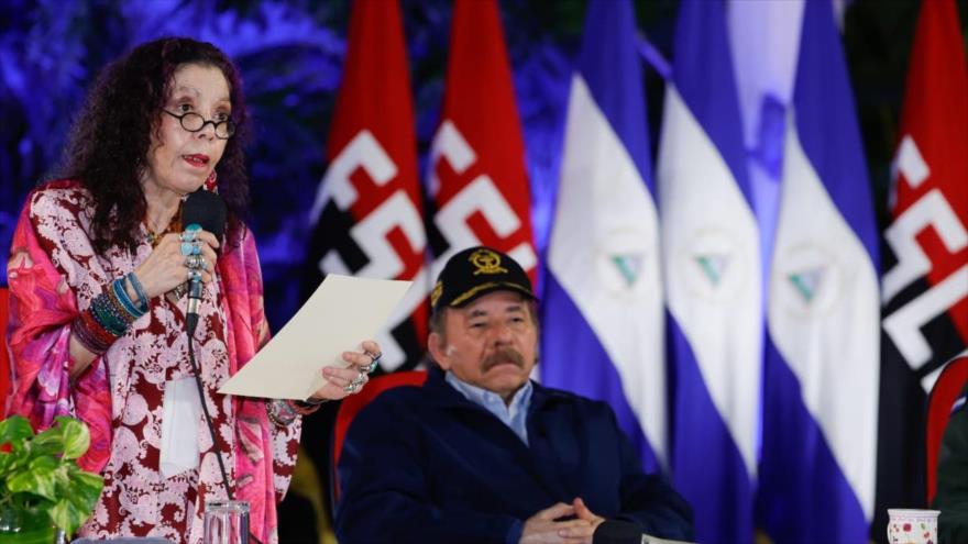 La vicepresidenta de Nicaragua, Rosario Murillo, y el presidente Daniel Ortega.