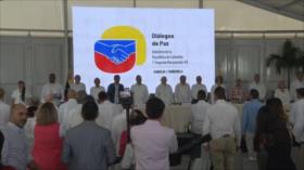 Se celebra en Caracas el primer foro político y académico sobre Colombia