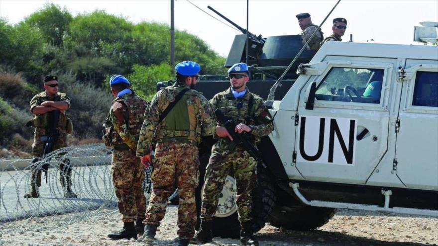 Una fuerza conjunta de la FPNUL y el ejército libanés en Naqoura, cerca de la frontera israelí. (Foto: AFP)