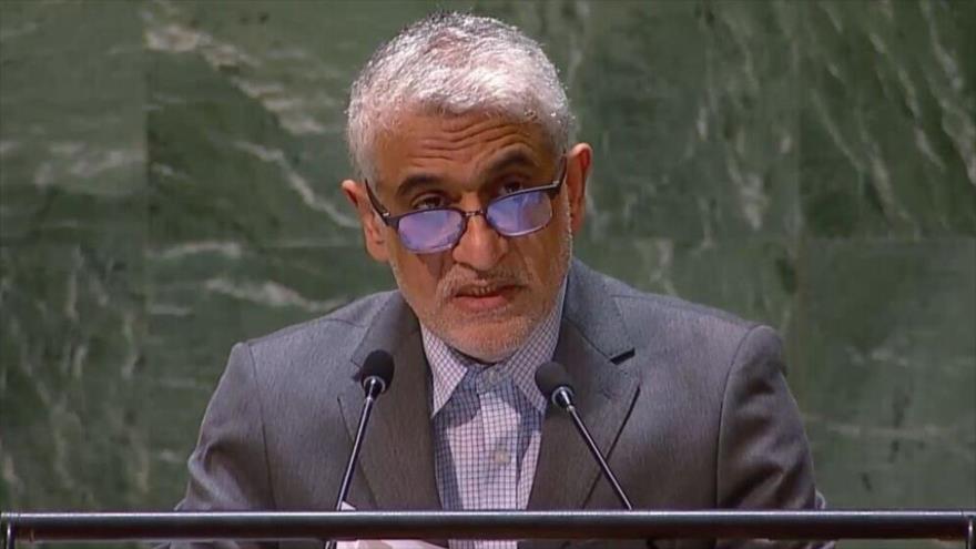 El representante permanente de Irán ante la Organización de las Naciones Unidas (ONU), Amir Said Iravani, habla en la sede de la ONU.