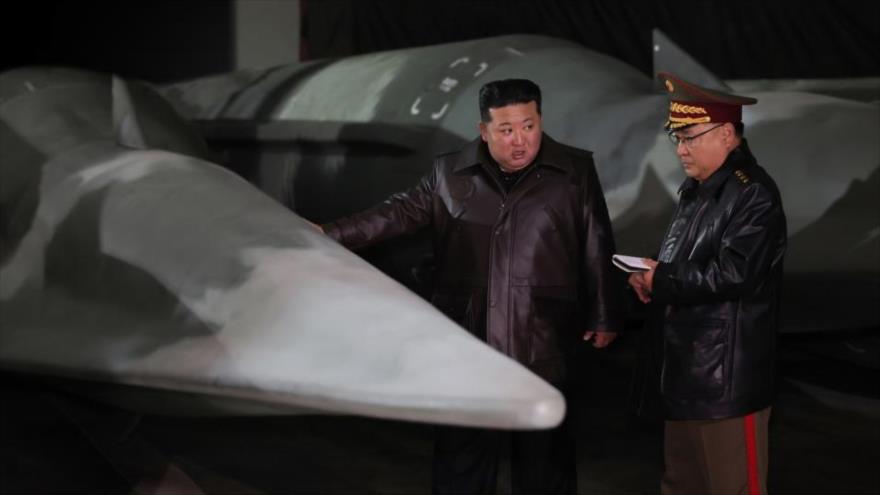 El líder de Corea del Norte, Kim Jong-un, inspecciona bases de misiles estratégicos, 23 octubre de 2024. 