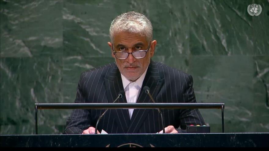 El representante permanente iraní ante la ONU, Amir Said Iravani, habla en una sesión del ente internacional, Nueva York.