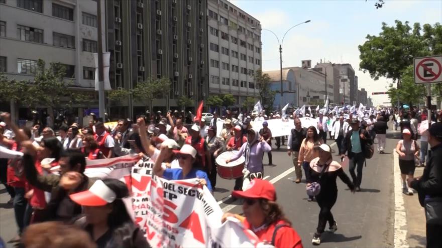 Paro de médicos peruanos: urge respuesta ante crisis de salud