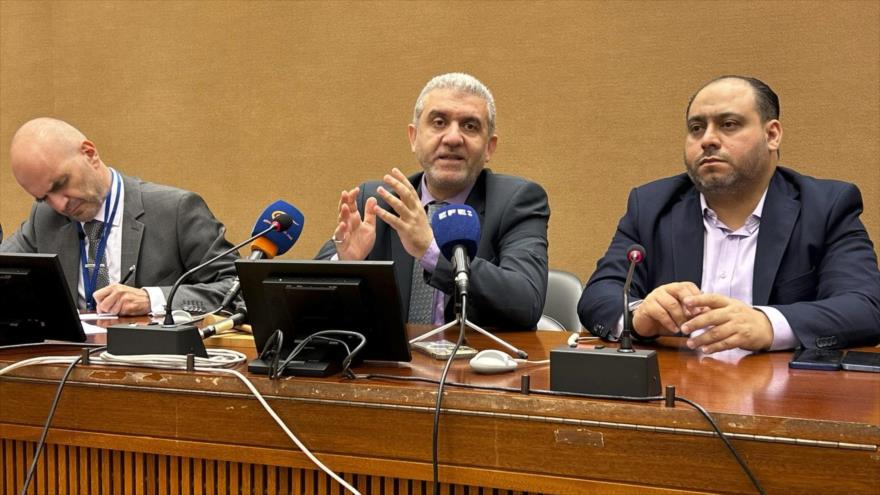 El ministro de Trabajo libanés, Mustafa Bayram, habla en la Organización Internacional del Trabajo en Ginebra, Suiza, 6 de noviembre de 2024. (Foto: AP)