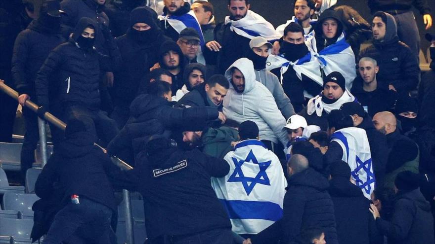 Se produjo altercados entre las hinchas israelíes y galas durante el partido de UEFA Nations League celebrado en París, 14 de noviembre de 2024.