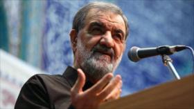 General iraní a EEUU: Prepárense para un cementerio de portaviones