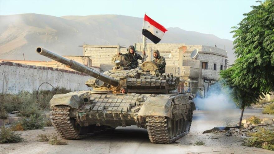 Un tanque del Ejército sirio durante un operativo contra terroristas en Siria. (Foto: archivo)