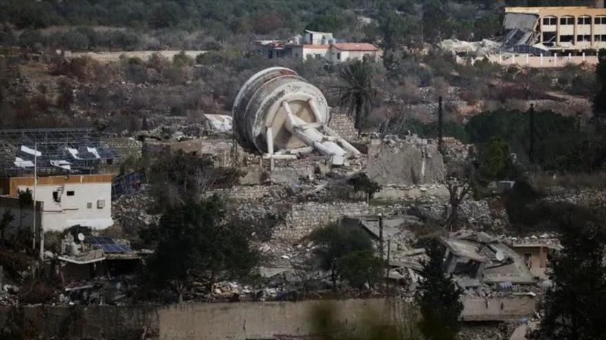 Edificios en ruinas en Líbano, cerca de la frontera con la Palestina ocupada, tras el alto el fuego entre Israel y Hezbolá, 4 de diciembre de 2024. (Foto: Reuters)