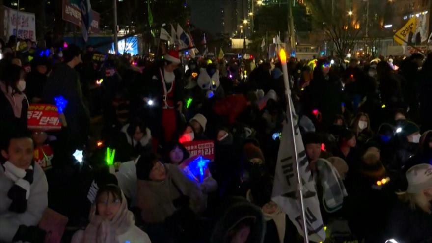 Manifestantes piden en Corea del Sur la destitución del presidente