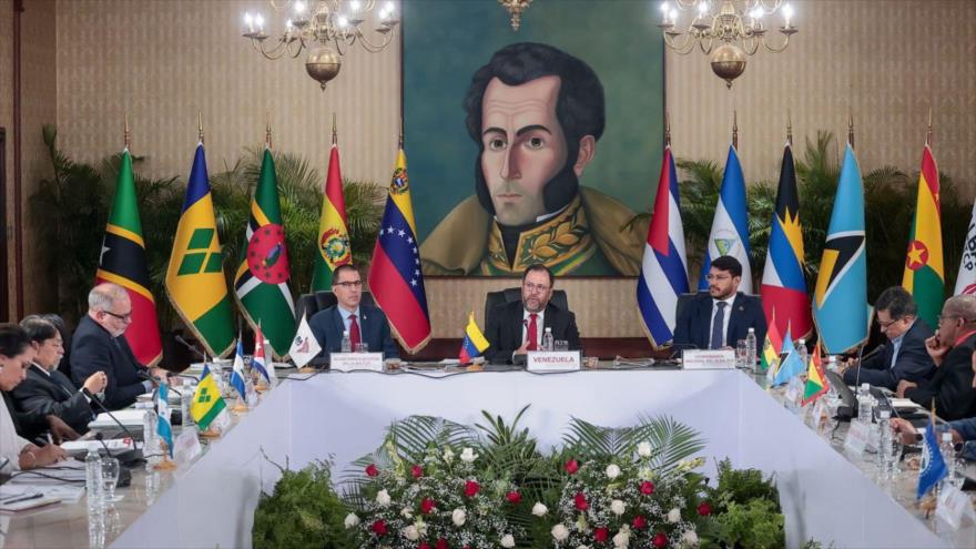 Delegaciones asistentes a 24.ª Cumbre de ALBA-TCP reunidas en cita previa en Caracas, 13 de diciembre de 2024.