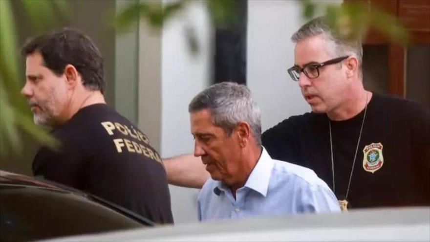 Policía arresta al exministro de Defensa de Brasil Walter Braga Netto, 14 de diciembre de 2024.