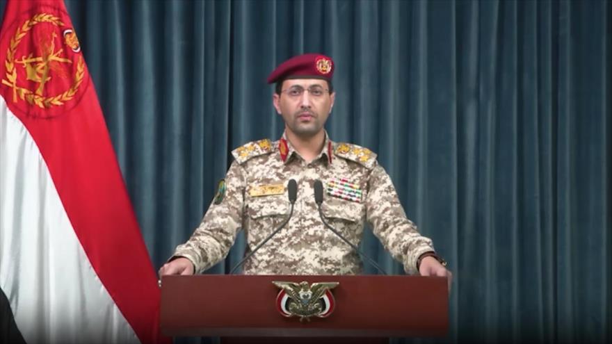 El portavoz del Ejército yemení, el teniente general Yahya Sari, informa de un ataque yemení contra Tel Aviv, 19 de diciembre de 2024.