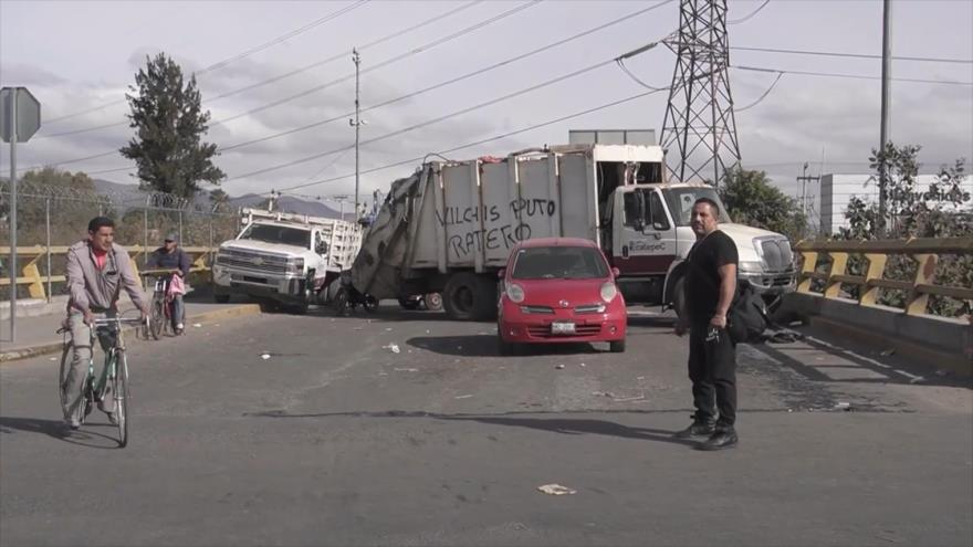 Trabajadores de “Agua Potable” bloquean carreteras por 2º día en México