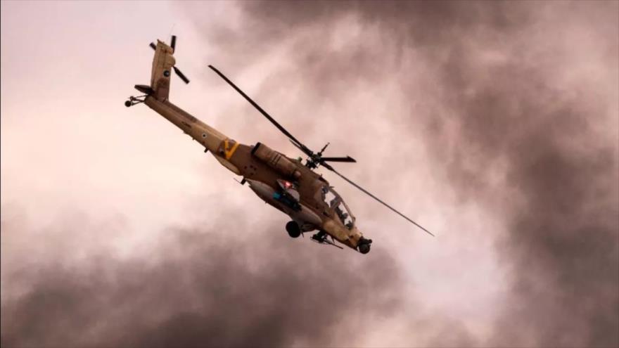 Un helicóptero israelí AH-64 Apache Longbow fotografiado cerca de Beer Sheva, cerca de la Franja de Gaza, 27 de diciembre de 2017.