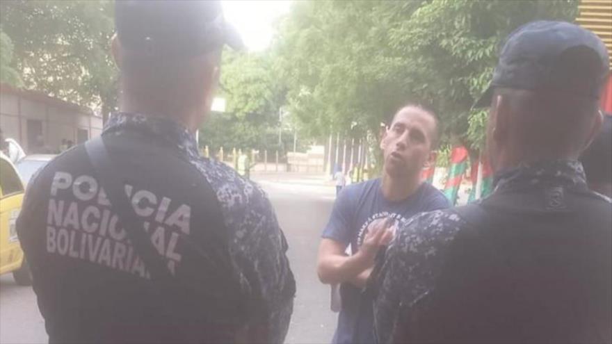 El momento del arresto del gendarme argentino Nahuel Agustín Gallo en Venezuela, 8 de diciembre de 2024.