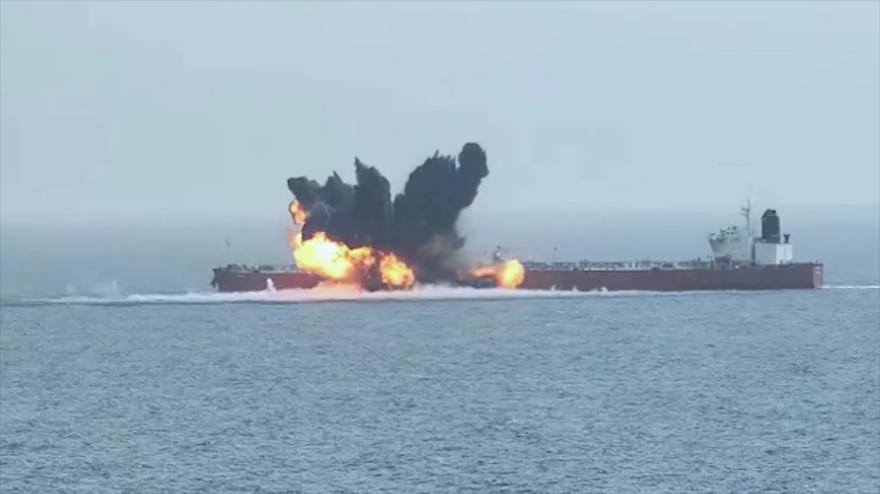 Ataque de Yemen contra un buque en el mar Rojo con destino a puertos israelíes.