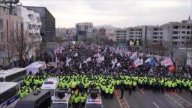 Continúan las marchas en Corea del Sur por destitución de Yoon