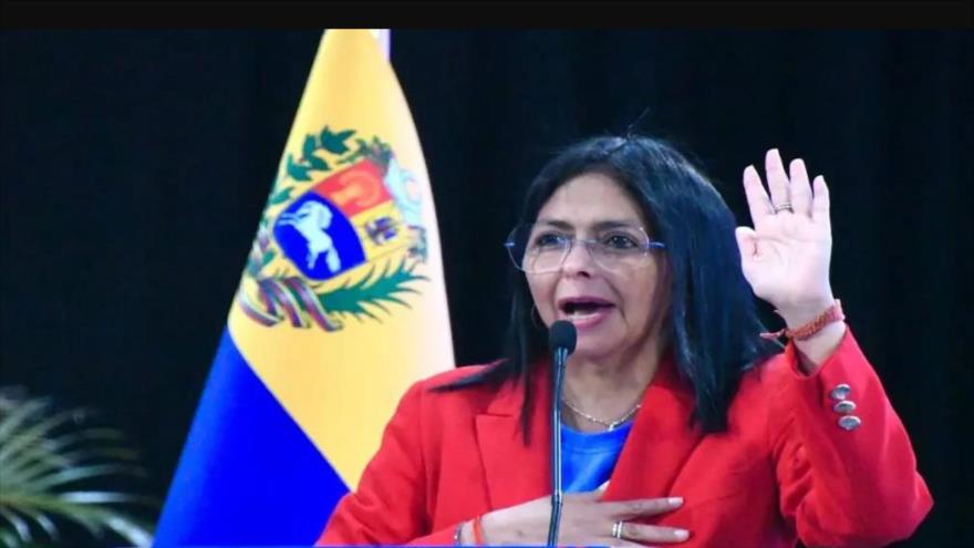 Vicepresidenta venezolana, Delcy Rodríguez en el Festival Internacional Antifascista, celebrado en La Carlota, en la capital venezolana, 9 de enero de 2025.