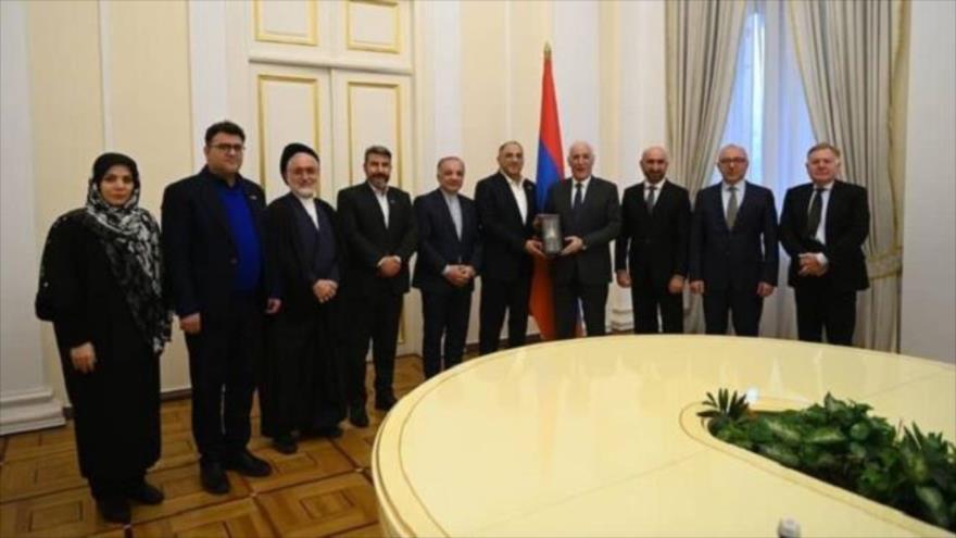 La delegación parlamentaria iraní en Armenia.