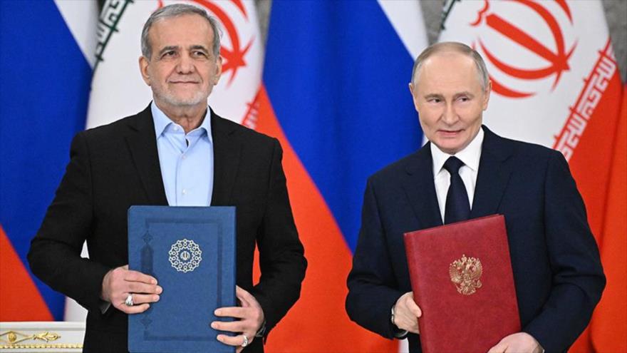 Pezeshkian y Putin firman acuerdo histórico de cooperación Irán-Rusia | HISPANTV