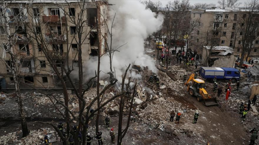 Un sitio atacado por misiles rusos en la región de Járkov, 23 de enero de 2024. (Foto: Reuters)