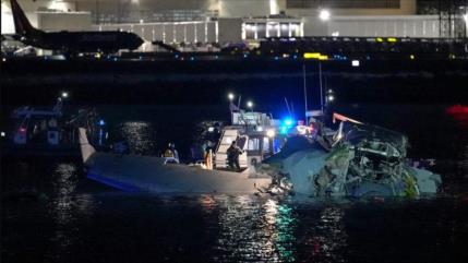 El peor accidente aéreo en EEUU desde 2001 se salda con 67 muertos