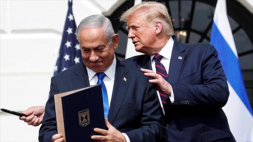 Premier de Israel, Benjamín Netanyahu (izda.), y Donald Trump, tras firma del Acuerdo de Abraham, Washington, 15 de septiembre de 2020. (Foto: Reuters)