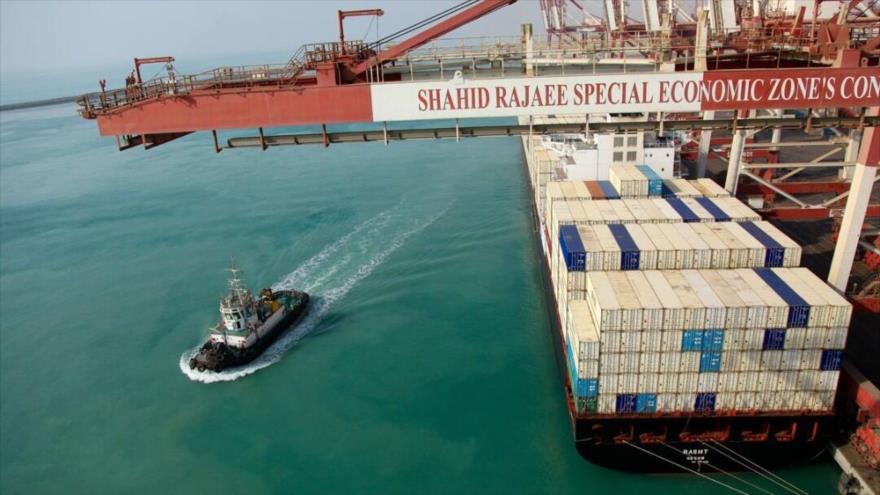 El puerto iraní Shahid Rayai, situado en la entrada del Golfo Pérsico y el estrecho de Ormuz.