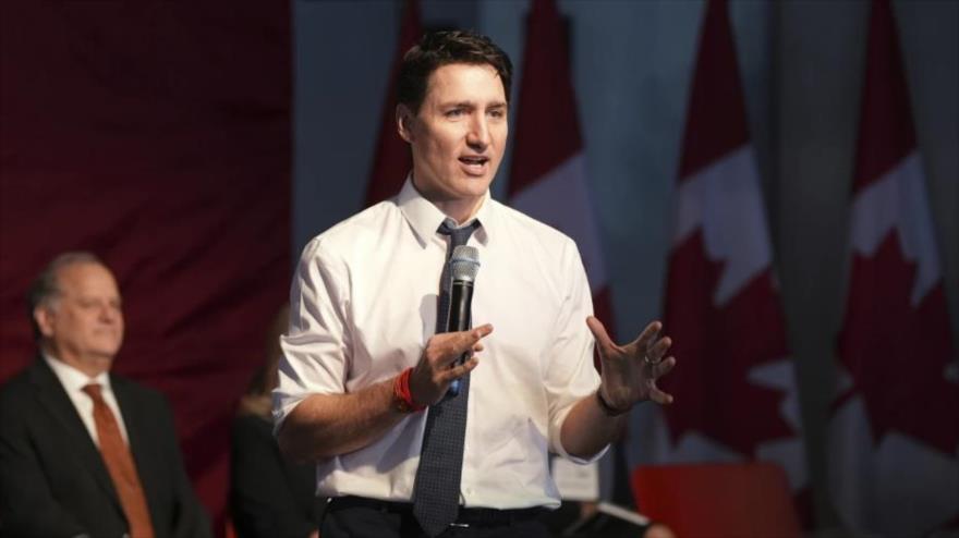 El primer ministro de Canadá, Justin Trudeau, en una cumbre económica entre Canadá y Estados Unidos en Toronto, 7 de febrero de 2025. (Foto: AP)