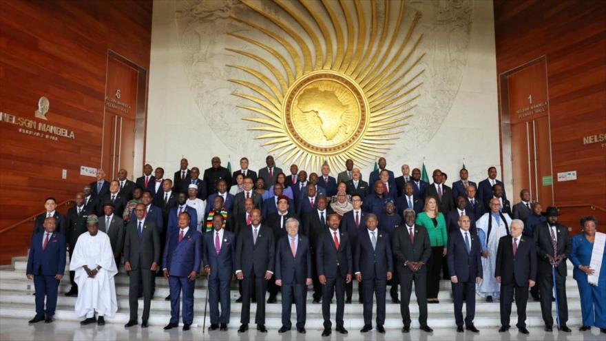 Una foto grupal tras la 38.ª Cumbre de la Unión Africana (UA) en la capital etíope, Adís Abeba.