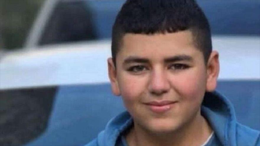 Niño palestino, Diaa al-Din Ahmed Omar Sabaneh, sucumbe a sus heridas de un ataque israelí en Yenín.