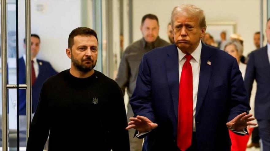 El presidente ucraniano, Volodímir Zelenski (izda.), y Donald Trump, entonces candidato presidencial, en Nueva York, septiembre de 2024. Foto: AFP