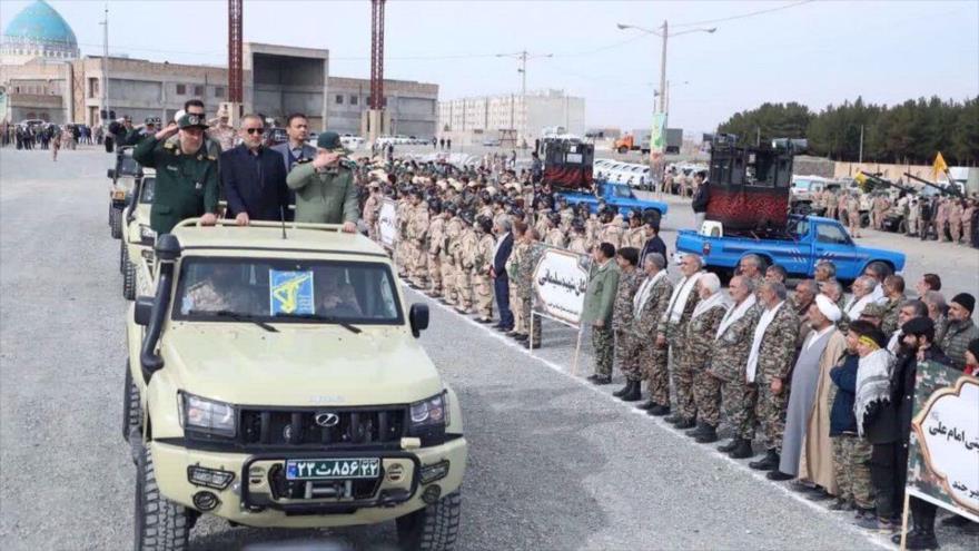 Diversas unidades del CGRI de Irán participan en el importante ejercicio en Birjand, provincia de Jorasán del Sur, en el este de Irán, 20 de febrero de 2025.
