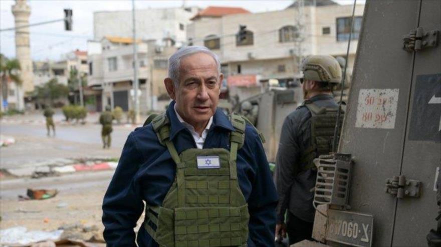 Una imagen que muestra al primer ministro israelí, Benjamín Netanyahu, en el campo de refugiados de Tulkarem, norte de Cisjordania. 