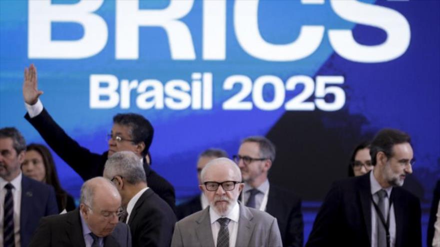 El presidente de Brasil, Luiz Inácio Lula da Silva, en la sesión especial de apertura de la primera reunión de miembros del BRICS, Brasilia, 26 de febrero de 2025.