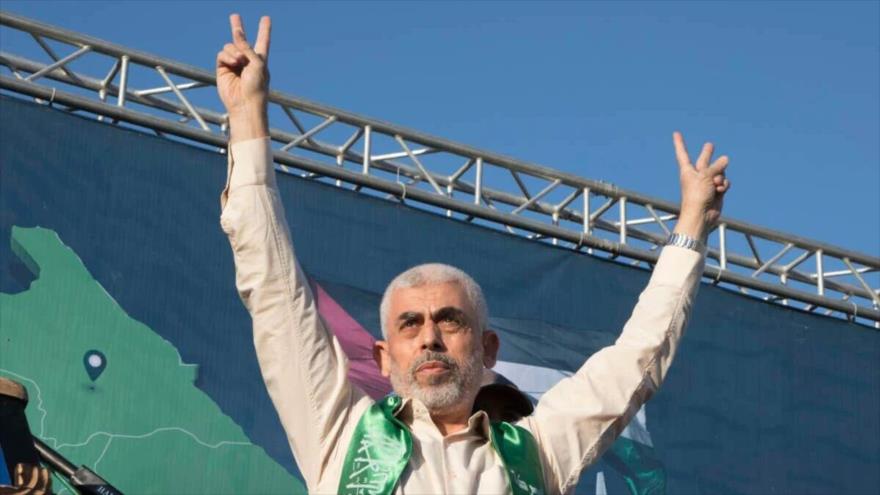 El líder mártir de HAMAS, Yahya Sinwar, en una ceremonia en memoria de los combatientes asesinados en ataques israelíes en Gaza, 24 de mayo de 2021.