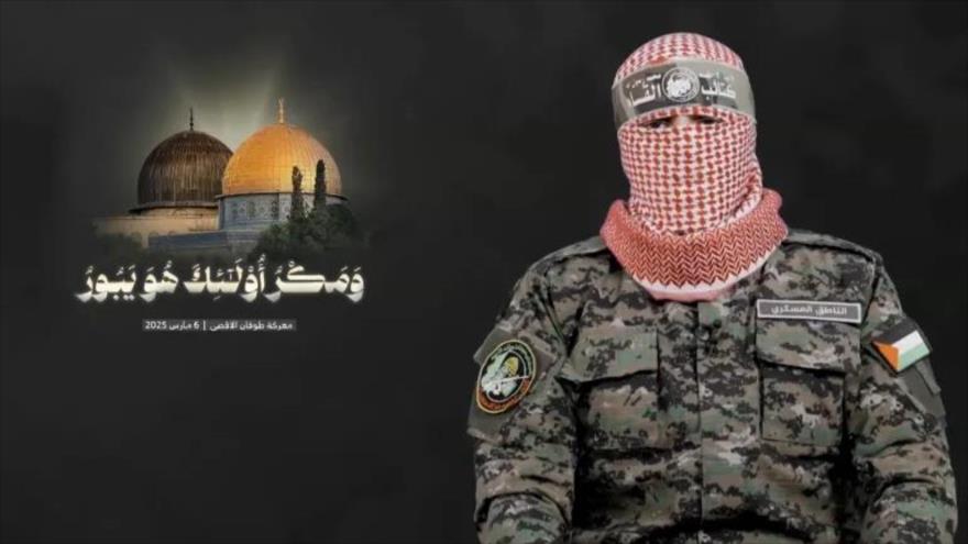 Abu Obeida, el portavoz de las Brigadas Ezzedin Al-Qassam, el brazo armado de HAAMAS, publica una declaración en vídeo, 6 de marzo de 2025.