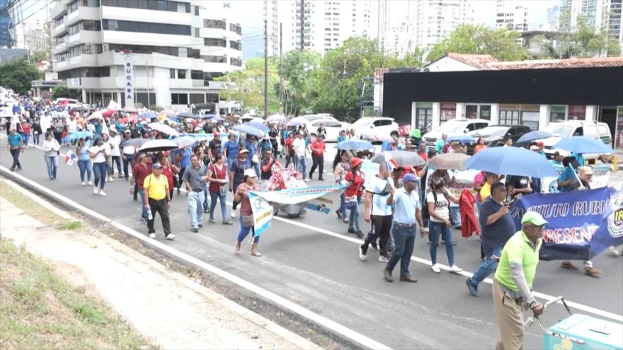 Trabajadores en Panamá realizan huelga de advertencia por pensiones