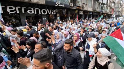 Sirios se manifiestan en Damasco para condenar crímenes de Israel en Gaza