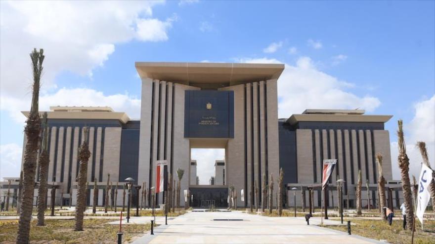 La fachada de Cancillería de Egipto. 