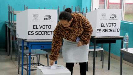 Resultados de balotaje llevarían a Ecuador a girar hacia la centroizquierda