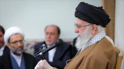 “EEUU ha recurrido a lavado de imagen político al negociar con Irán”