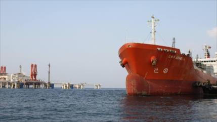 Al alza, los precios de petróleo tras sanciones de EEUU al crudo iraní 