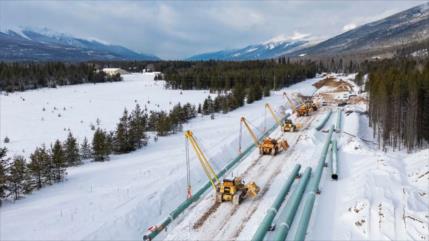 China gira brújula hacia Canadá para sustituir crudo de EEUU 