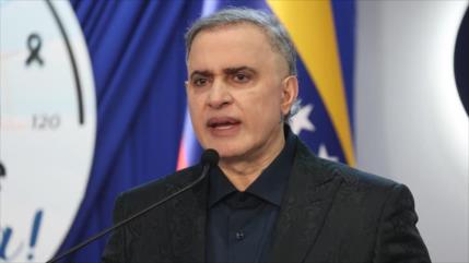 Fiscal venezolano denuncia a Bukele por el delito de trata humana