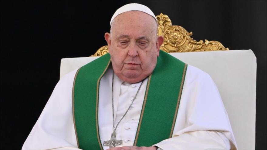 El papa Francisco durante una misa. (Foto: AFP)